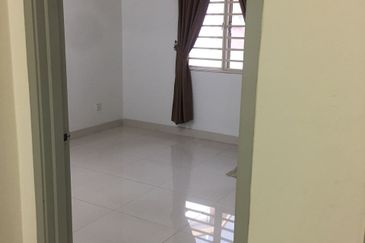 Taman Kipark Double Storey Semi-D ,Puchong