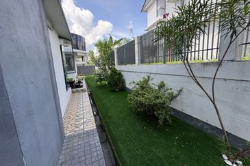 Rawang Beautiful 3sty Semi-D Below MarketValue BMV