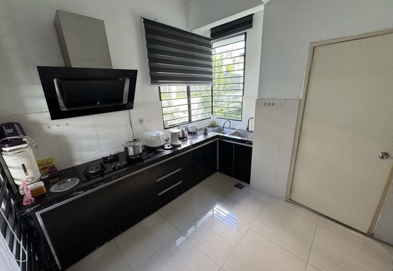 Rawang Beautiful 3sty Semi-D Below MarketValue BMV