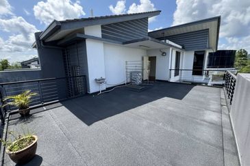 Rawang Beautiful 3sty Semi-D Below MarketValue BMV