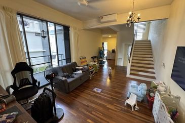 Rawang Beautiful 3sty Semi-D Below MarketValue BMV