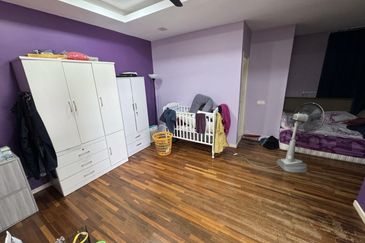 Rawang Beautiful 3sty Semi-D Below MarketValue BMV