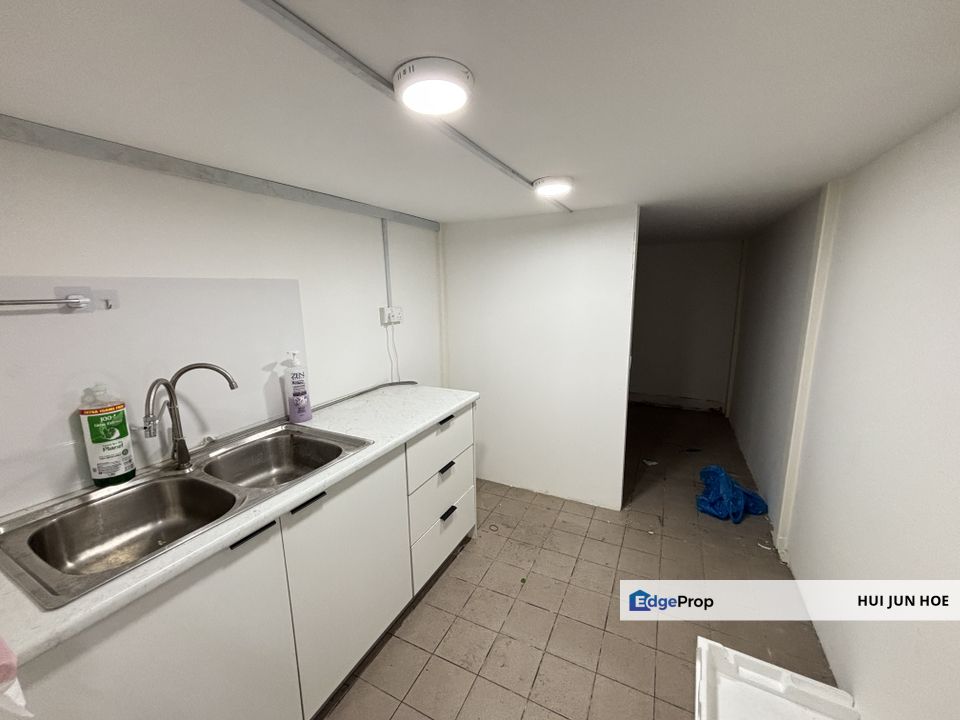 Ground Floor l Shoplot l Main Road l KK CBD l Asia City l Kg Air, Sabah, Kota Kinabalu