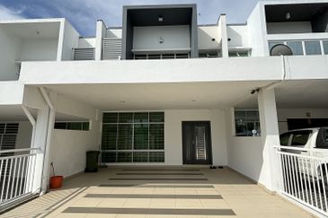 Double Storey Terrace l Ujana Seri Fantasi l Furnish l Likas l KK Town