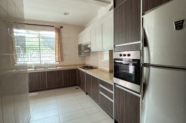 Double Storey Terrace l Ujana Seri Fantasi l Furnish l Likas l KK Town