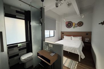 City Hotel l Renovated l Furnished l Gaya Street l 6.5Storey Hotel