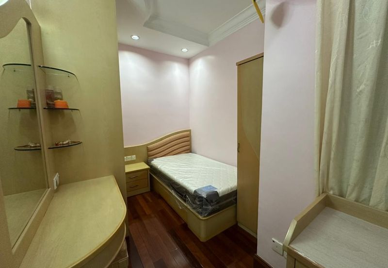 The Peak Condominium