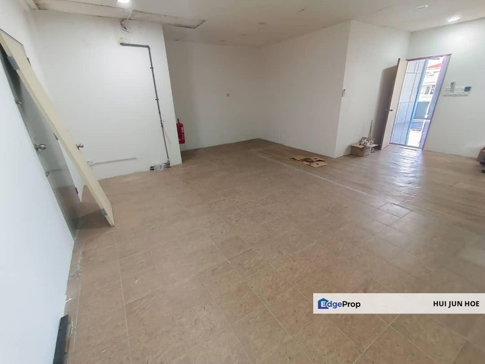 Lintas Square l 1st floor l Partial Furnish l Main Road l Office, Sabah, Kota Kinabalu