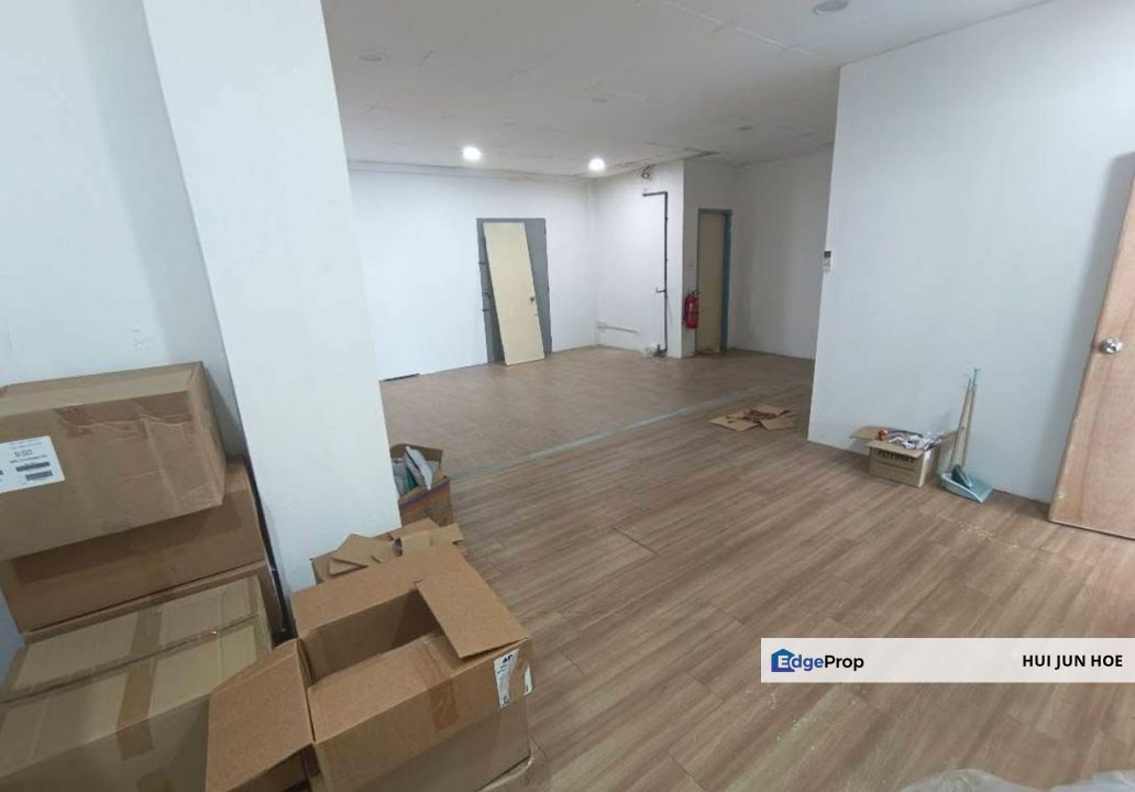 Lintas Square l 1st floor l Partial Furnish l Main Road l Office, Sabah, Kota Kinabalu