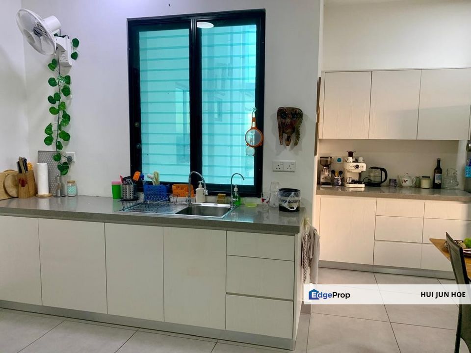 Light Residence l Corner l Furnish l Penampang l ITCC l Kobusak l Lido, Sabah, Kota Kinabalu