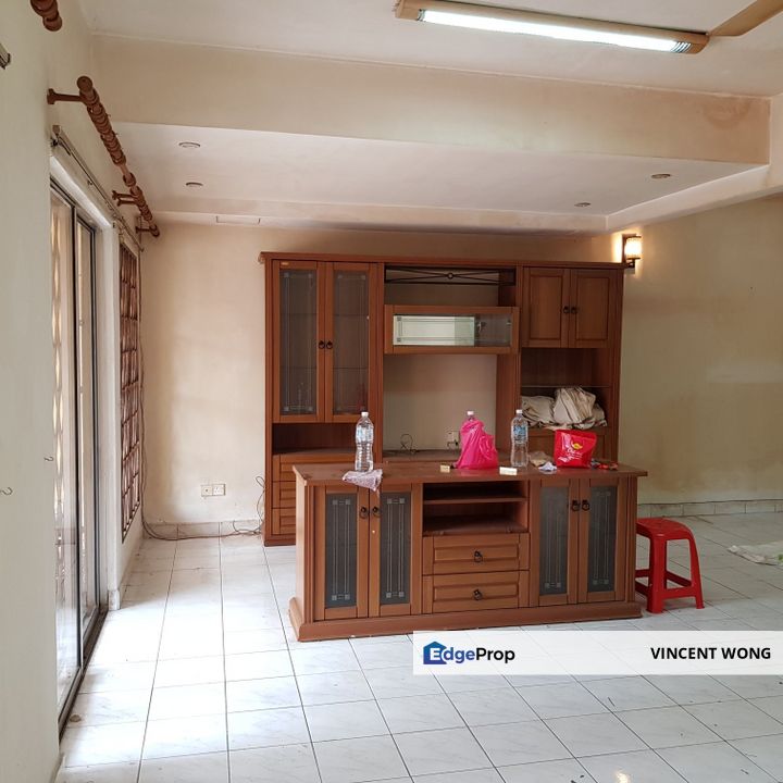 Two Story Terrace House Kota Damansara Sek.6 Jalan Cecawi For Sale, Selangor, Kota Damansara