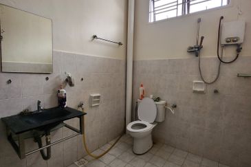 Glomac Taman Kota Laksamana 2 Storey House For Sale