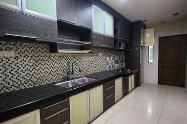 Glomac Taman Kota Laksamana 2 Storey House For Sale