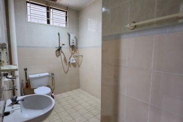 Glomac Taman Kota Laksamana 2 Storey House For Sale