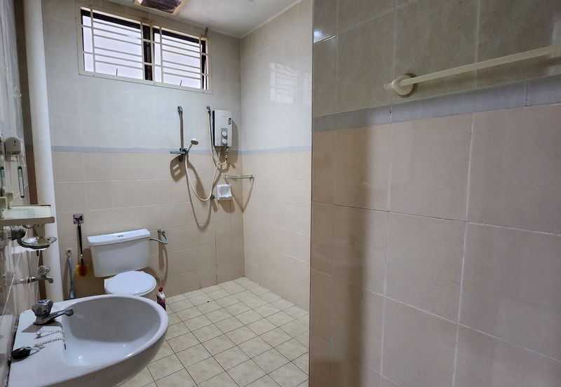 Glomac Taman Kota Laksamana 2 Storey House For Sale