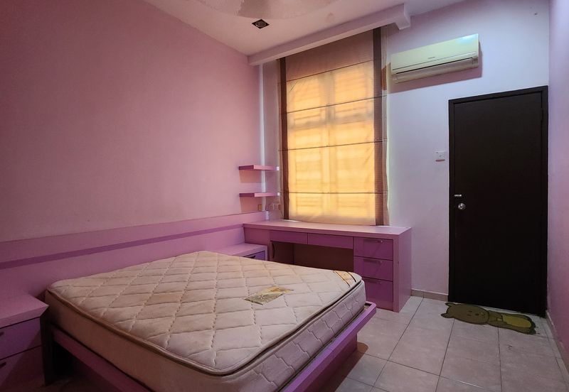 Glomac Taman Kota Laksamana 2 Storey House For Sale