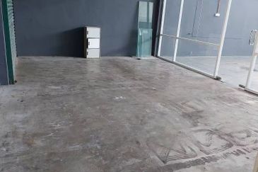 Factory @ Batu Berendam For Sale