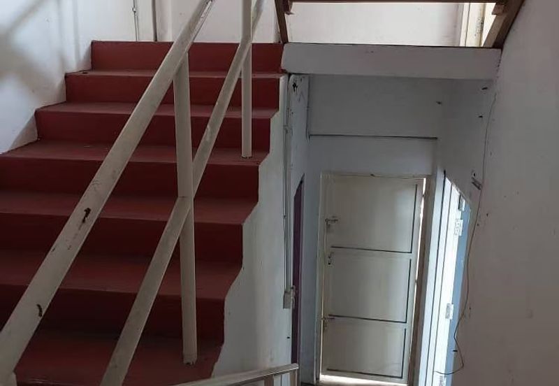 Factory @ Batu Berendam For Sale