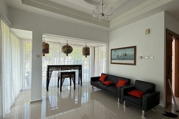 TIARA MELAKA GOLF & COUNTRY CLUB (VILLE