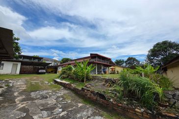 Residential Land @ Cheng For Sale