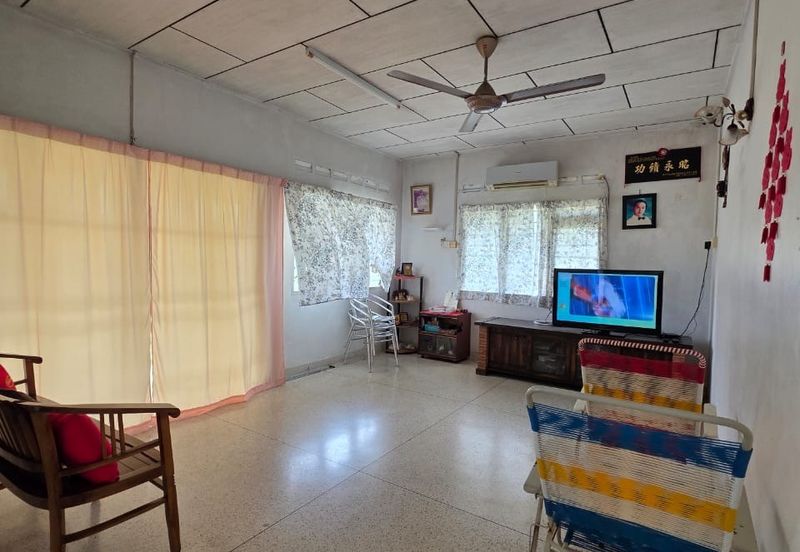 Residential Land @ Cheng For Sale