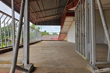 Residential Land @ Cheng For Sale