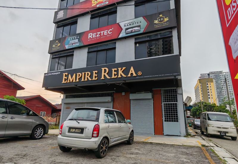 Gajah Berang Shop Building Main Road For Rent