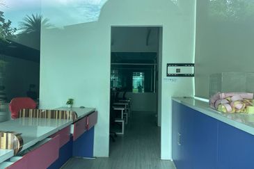 Laman Seri Business Park