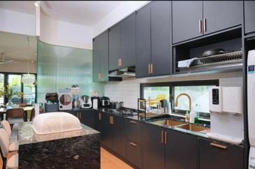 ATHIRA, Bandar Bukit Raja