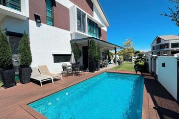 ATHIRA, Bandar Bukit Raja