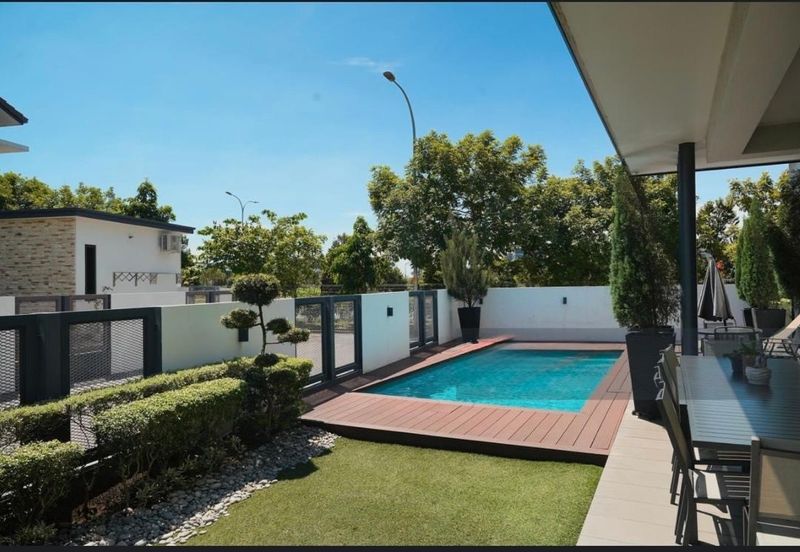 ATHIRA, Bandar Bukit Raja