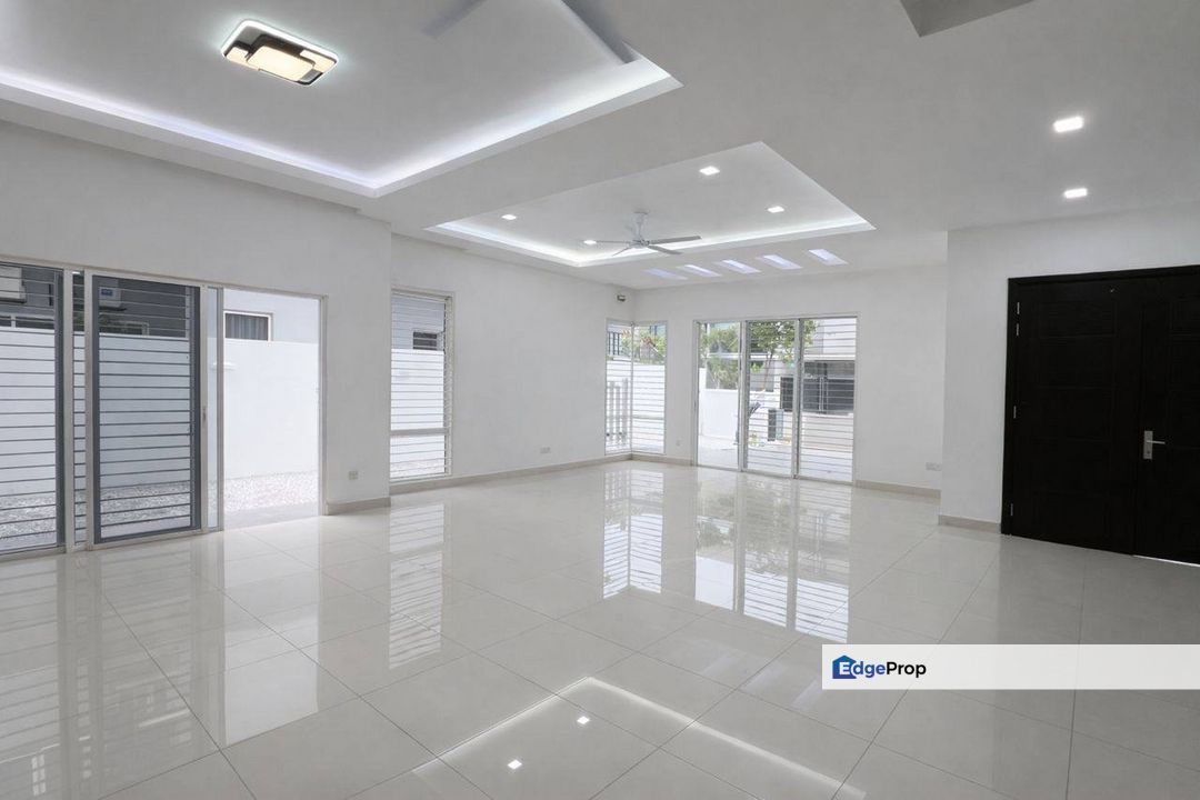 Triple Storey Semi Detached - Perdana Lake View East , Cyberjaya, Selangor, Cyberjaya