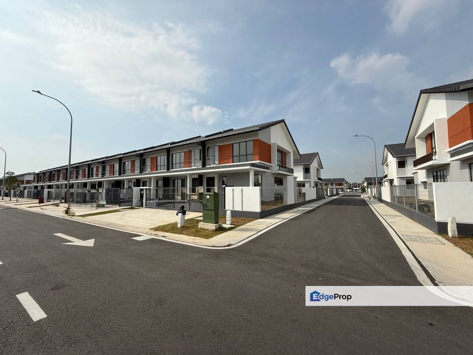 [Facing Lake] End Lot Double Storey Terrace, Casira 3 Bandar Bukit Raja, Klang, Selangor, Bandar Bukit Raja