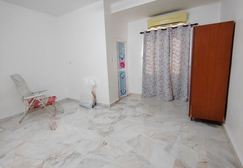 Jalan Makyong, Bandar Bukit Raja