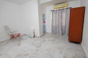 Jalan Makyong, Bandar Bukit Raja