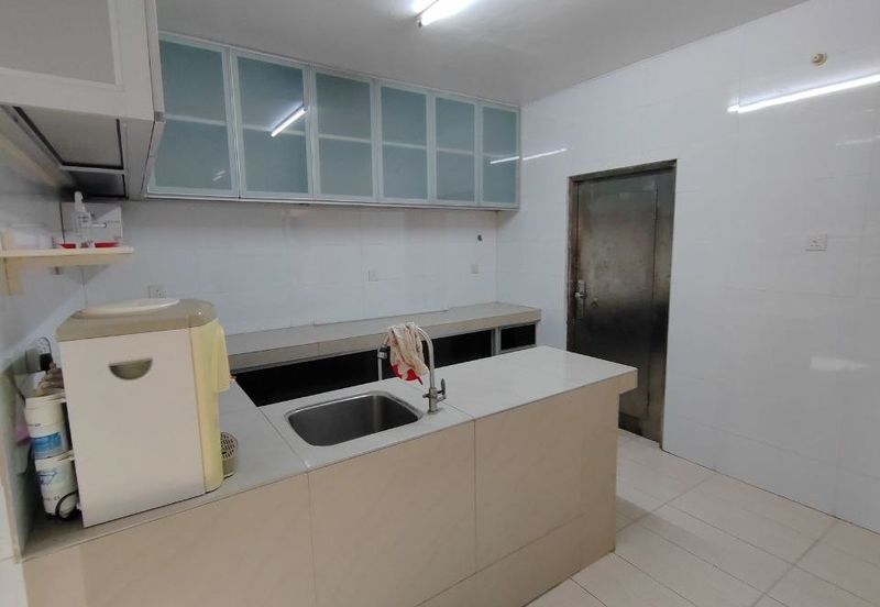 Jalan Makyong, Bandar Bukit Raja