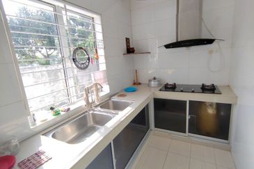 Jalan Makyong, Bandar Bukit Raja