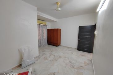 Jalan Makyong, Bandar Bukit Raja