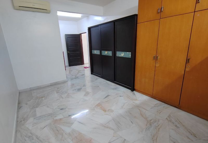 Jalan Makyong, Bandar Bukit Raja