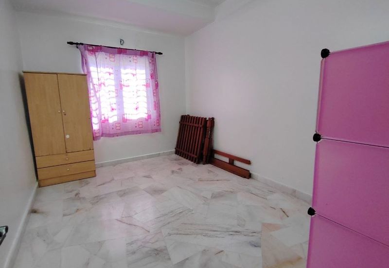 Jalan Makyong, Bandar Bukit Raja