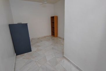 Jalan Makyong, Bandar Bukit Raja