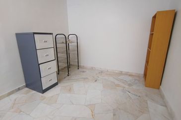 Jalan Makyong, Bandar Bukit Raja