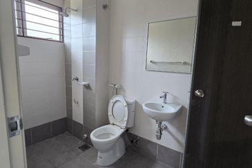 Saron @Bandar Bukit Raja