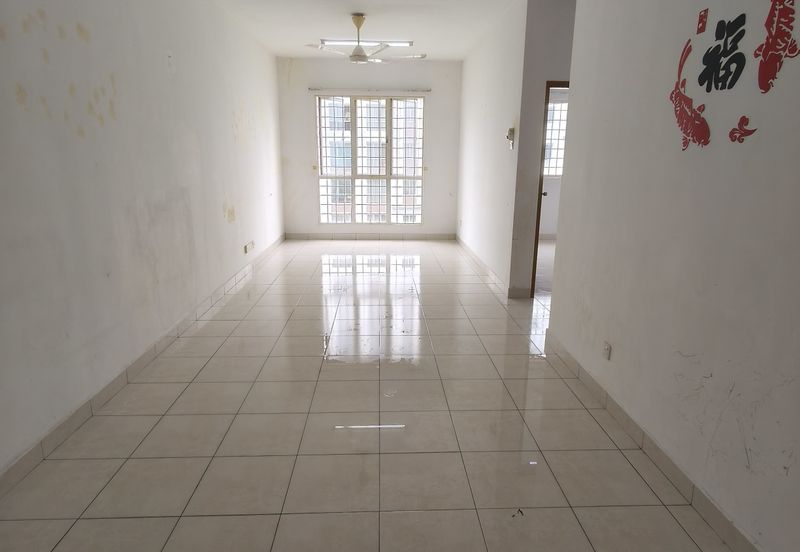 Azaria Apartment @ Bandar Paklands