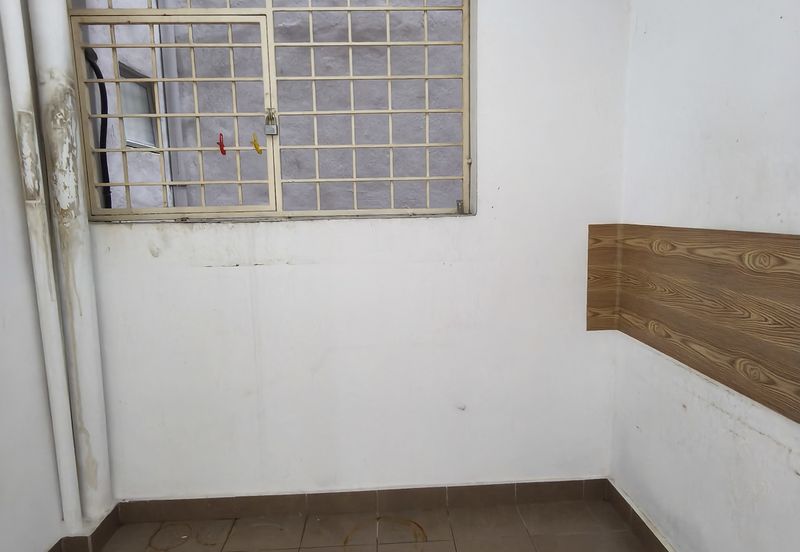 Azaria Apartment @ Bandar Paklands