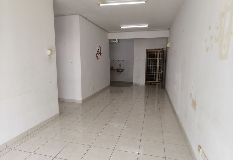 Azaria Apartment @ Bandar Paklands