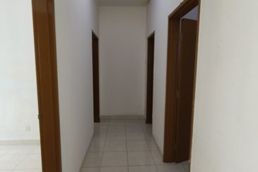 Azaria Apartment @ Bandar Paklands