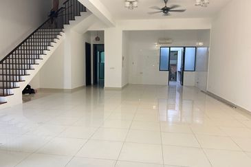 Duta Villa, Setia Alam