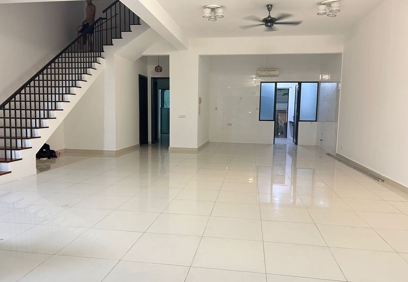 Duta Villa, Setia Alam