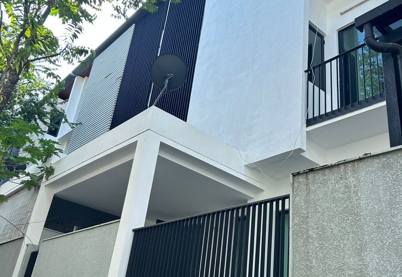 Duta Villa, Setia Alam